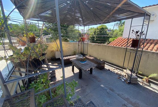 CASA 4 AMBIENTES VENTA HAEDO VILLA SARMIENTO
