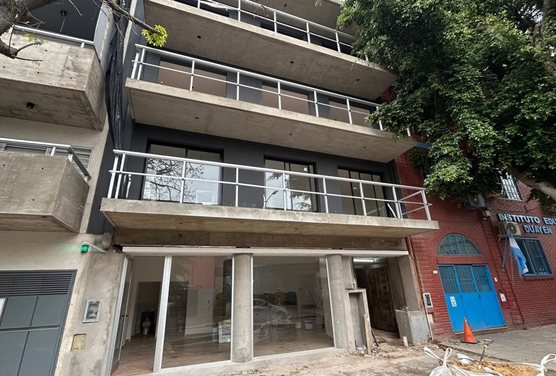 VENTA LOCAL COMERCIAL VILLA ORTUZAR APTO CAFETERIA