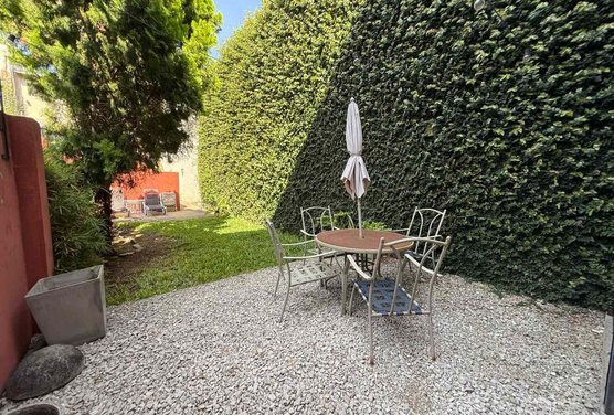 DEPTO 2 AMB FLORESTA DUPLEX CON JARDIN PROPIO