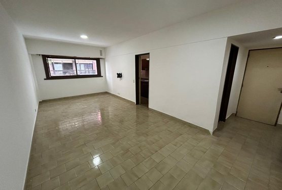 VENTA DPTO 3 AMBIENTES AL FRENTE  LA PERLA COCHERA