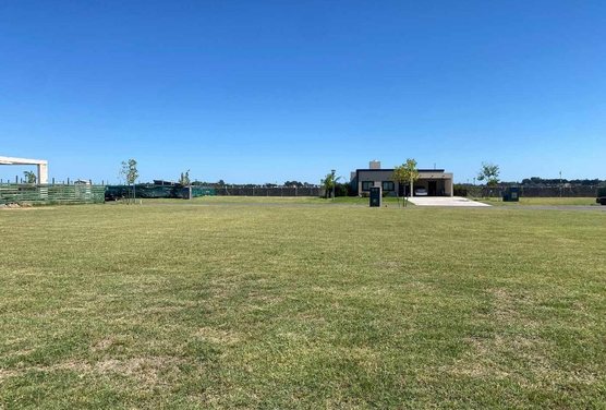 VENTA DE LOTE EN TERRALAGOS BARRIO PARQUE
