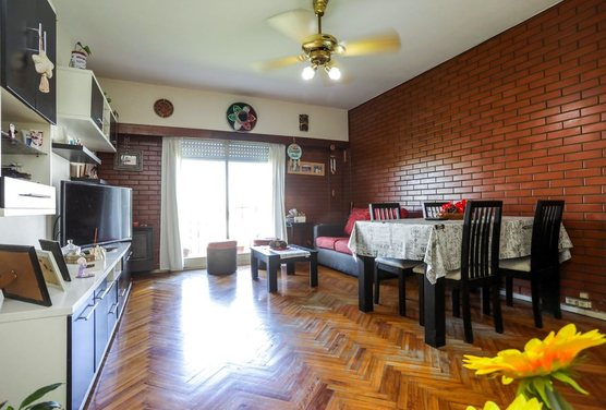 VENTA DEPTO 3 AMB CON BALCON ALMAGRO APTO CREDITO