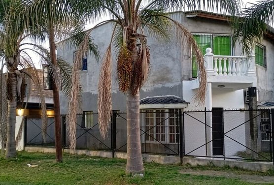 CASA VENTA SAN MIGUEL 5 AMBIENTES - PERMUTA