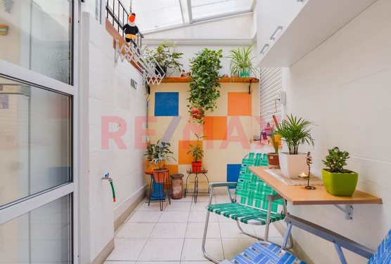 Dpto/PH 3 amb Venta con patio Flores sin expensas!