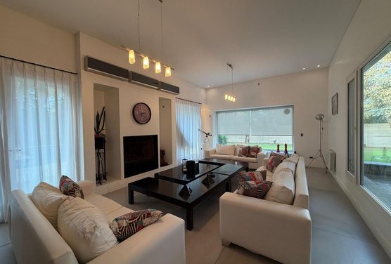 venta casa 9 ambientes altos de pilar