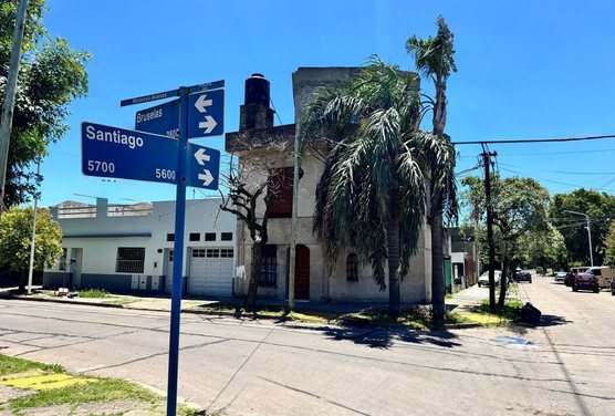 CASA 8 AMBIENTES RENTA ISIDRO CASANOVA