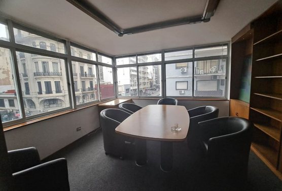 VENTA OFICINA 1 PISO DE 135M2 EN ESQ A 1C OBELISCO