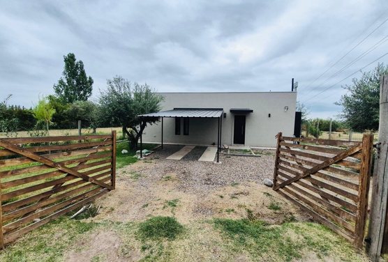 CASA A LA VENTA EN BARRIO ECO DE OLIVARES