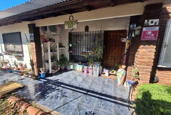 VENTA CASA 5 AMB JARDIN COCHERA PADUA MERLO