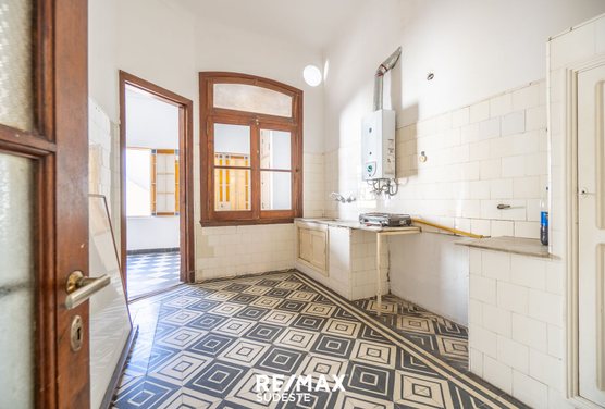 VENTA CASA TRES DORMITORIOS CON COCHERA PUNTA ALTA