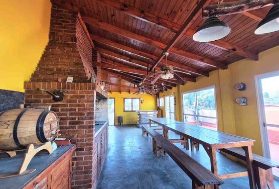 CASA 4 AMB QUINCHO TERRAZA COCHERA CASTELAR SUR