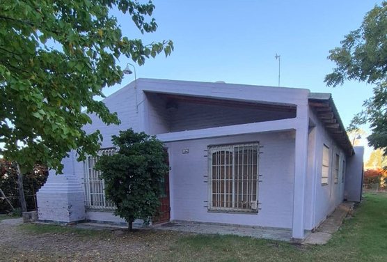VENTA CASA QUINTA C/PILETA Y FRUTALES-RAMA CAIDA