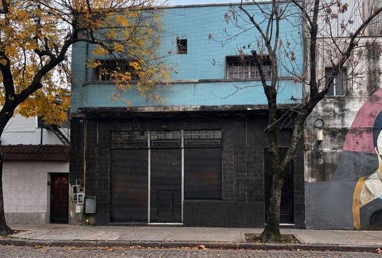 VENTA PH 5 AMB BARRACAS CON LOCAL, PATIO Y TERRAZA