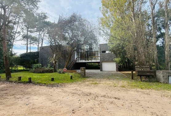 CASA EN VENTA CARILO 7 AM 100 MTS DEL MAR ZONA 1