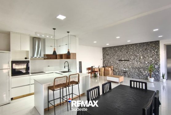 Venta casa remodelada en Tiro Federal