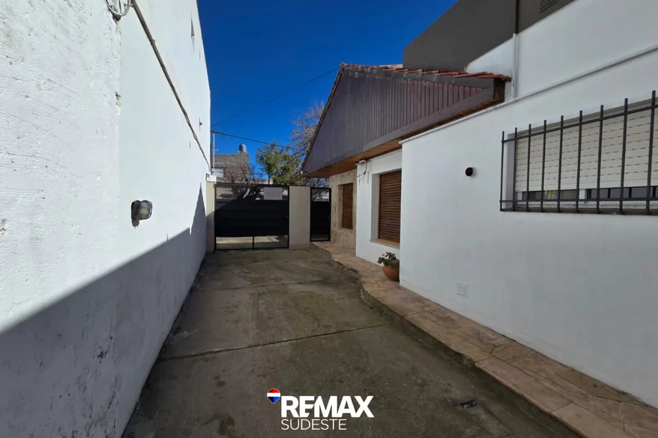 Casa en venta en Bahía Blanca, foto 2