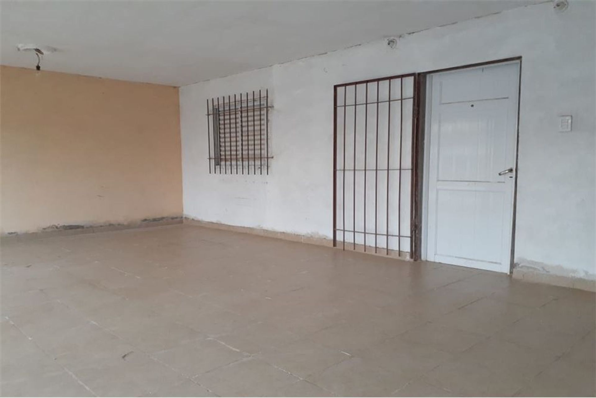Se venden 3 propiedades en barrio adelina oeste