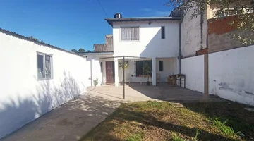 CASA 6 AMBIENTES EN VENTA EN EL TALAR C/ JARDIN