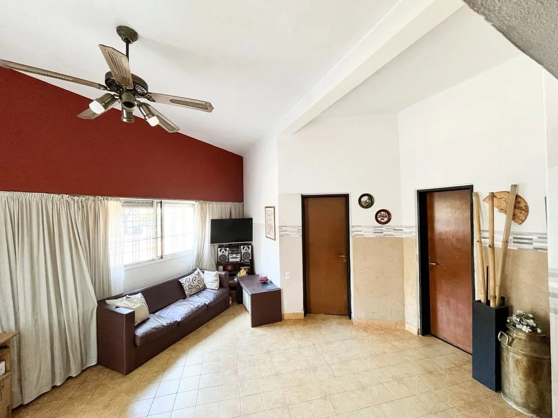 Casa de 4 ambientes en venta en Monte Castro, Benito Juárez 1800, foto 5