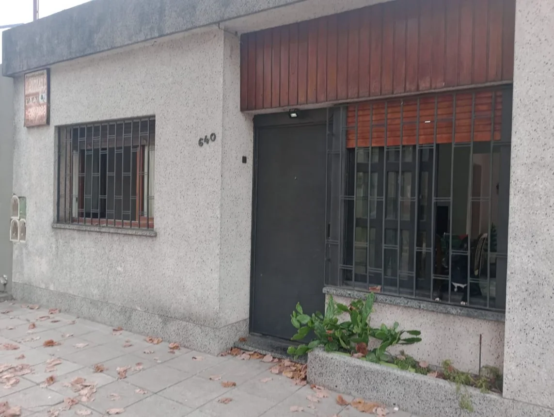 PH de 3 ambientes en venta en Wilde, Raquel Español 600