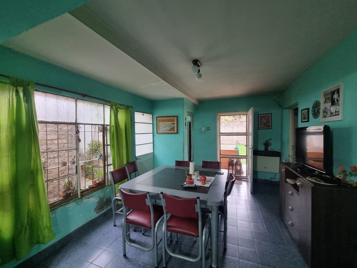 Casa en Videla Correa 600