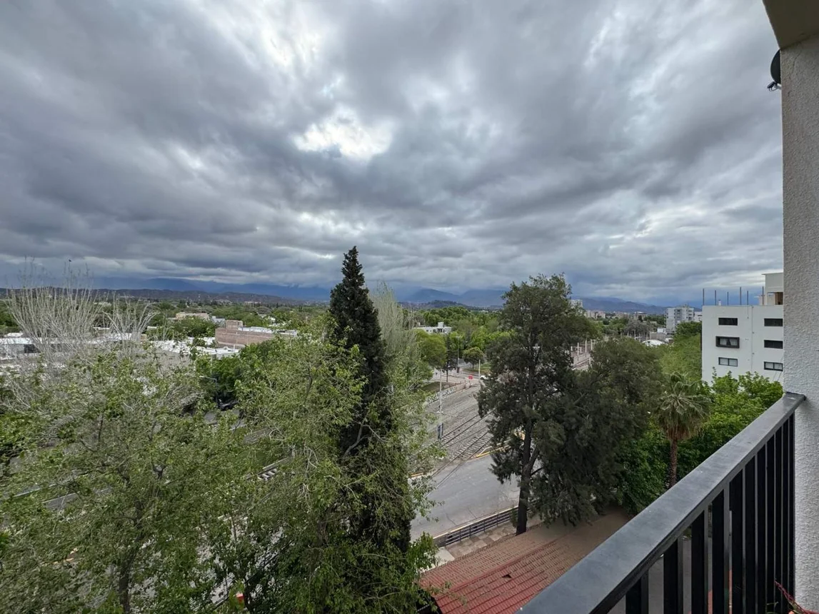 Departamento de 4 ambientes en venta en Godoy Cruz, Maipú 300, foto 4