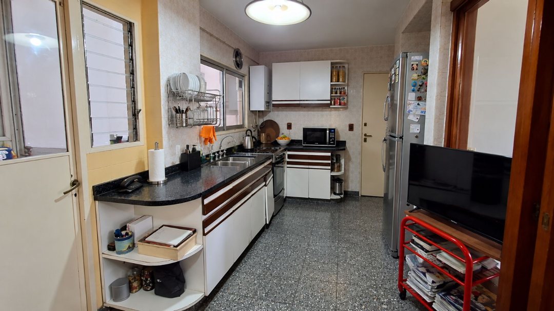 VENTA DEPTO 4 AMBIENTES AL FRENTE CON BALCON