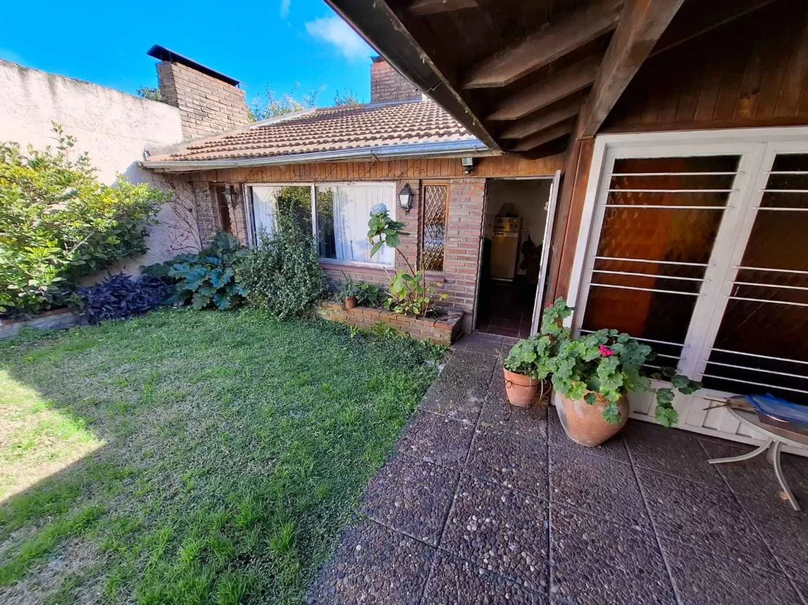 Casa en venta en Quilmes, foto 4