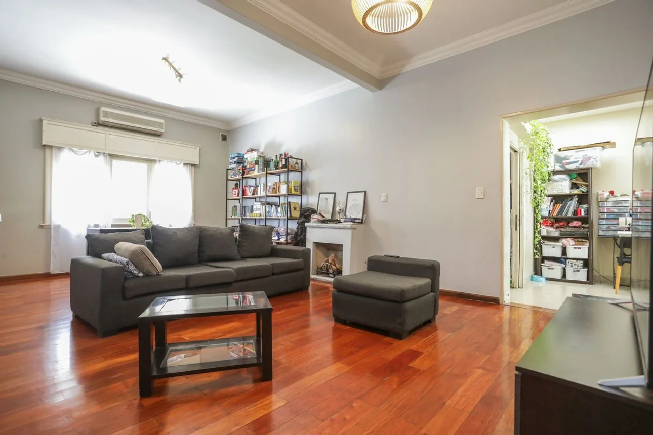 Casa en venta en Flores