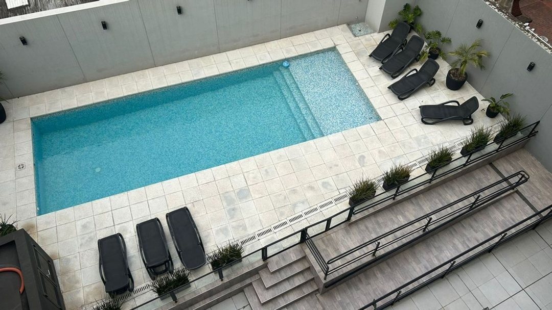 ALQUILER 2 AMBIENTES BALCÓN, COCHERA  Y AMENITIES