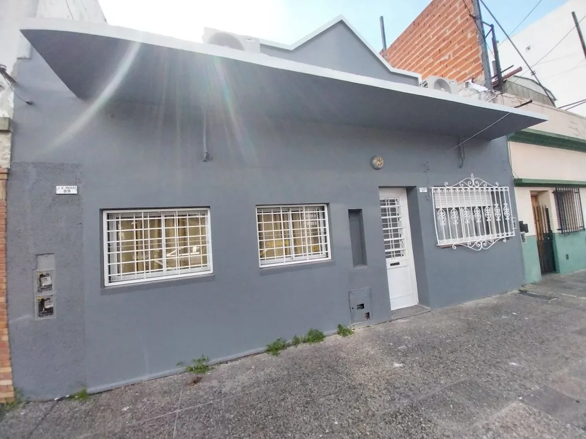 Casa de 5 ambientes en venta en Wilde, José Enrique Rodó 0