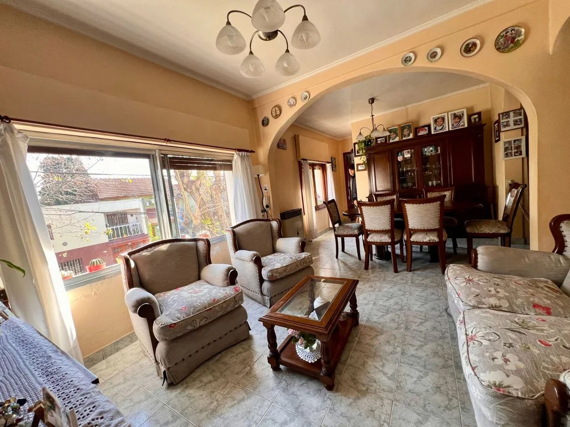 Casa en venta en Lomas de Zamora, foto 2