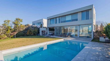 VENTA SAN ISIDRO LABRADOR  5 AMB. LAGUNA