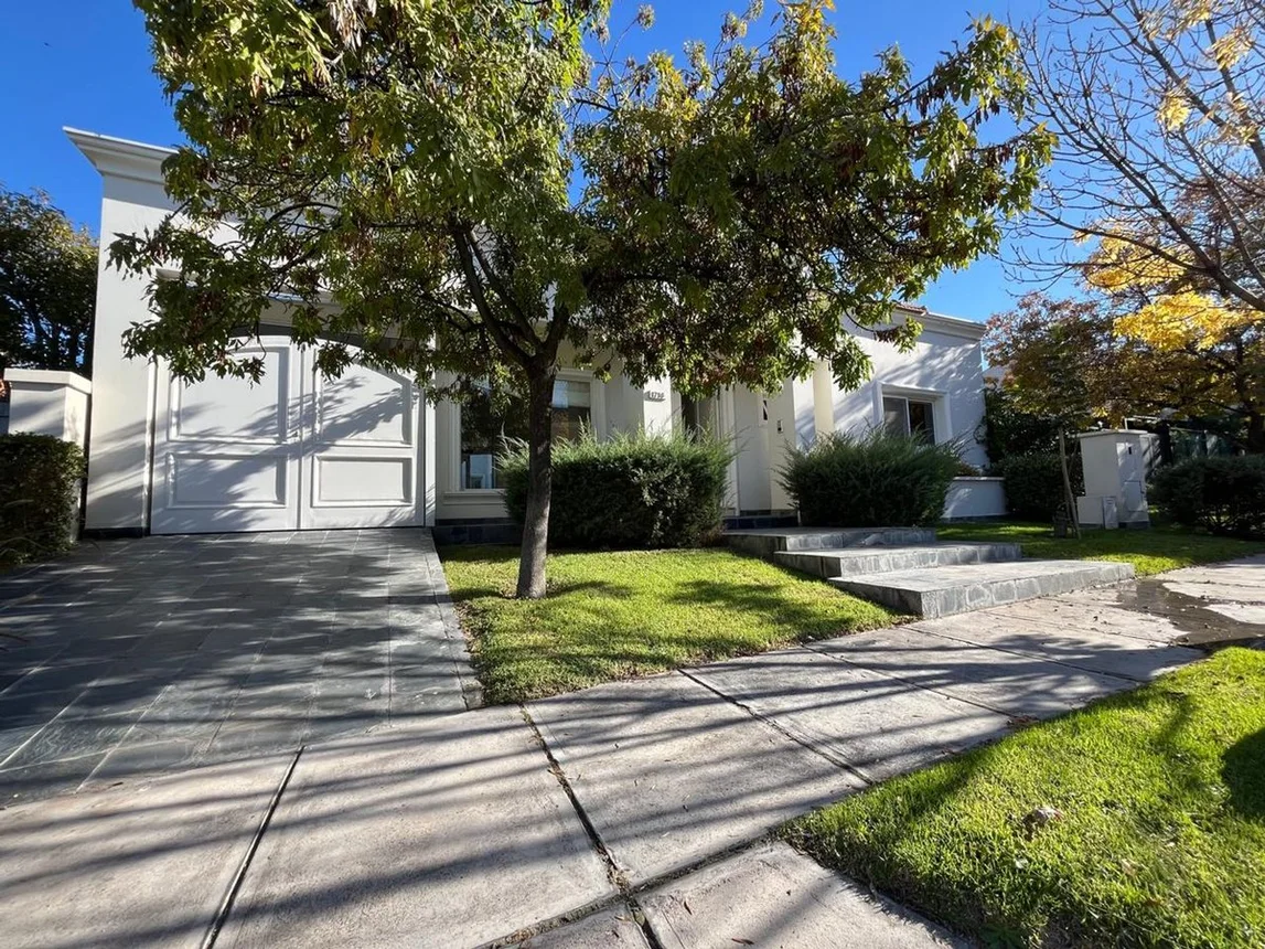 Casa en venta en Godoy Cruz, foto 3