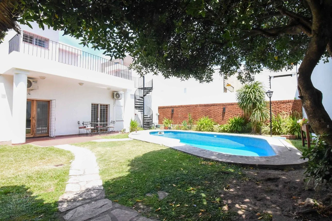 Casa en venta en Acassuso, foto 2