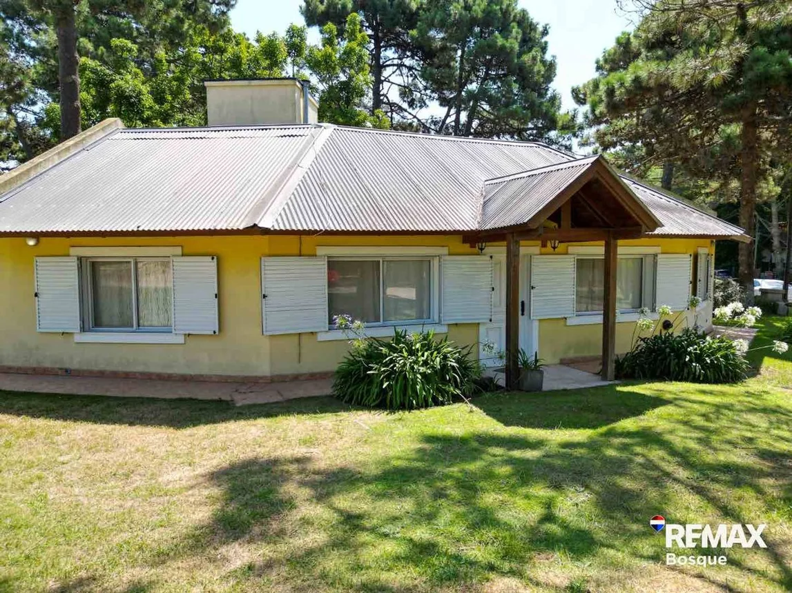 Casa de 3 ambientes en venta en Pinamar, Coronel de Marina L. Rosales 1500, foto 2