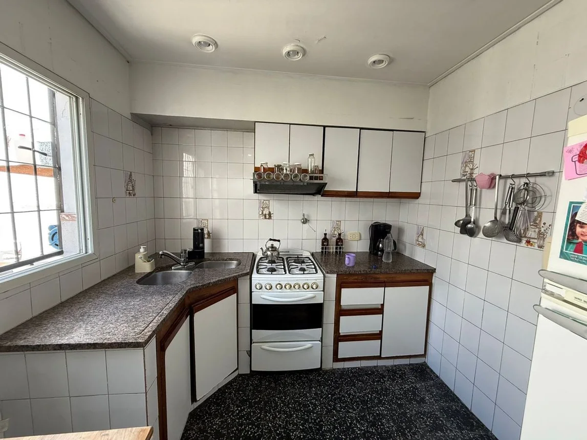 Casa en venta en Lanús Oeste, foto 2