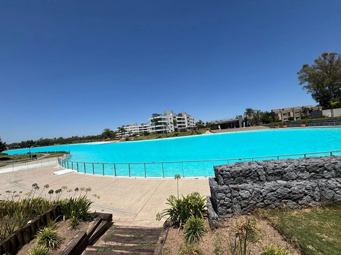 Departamento en venta en Pilar, Rua Caamaño 1100