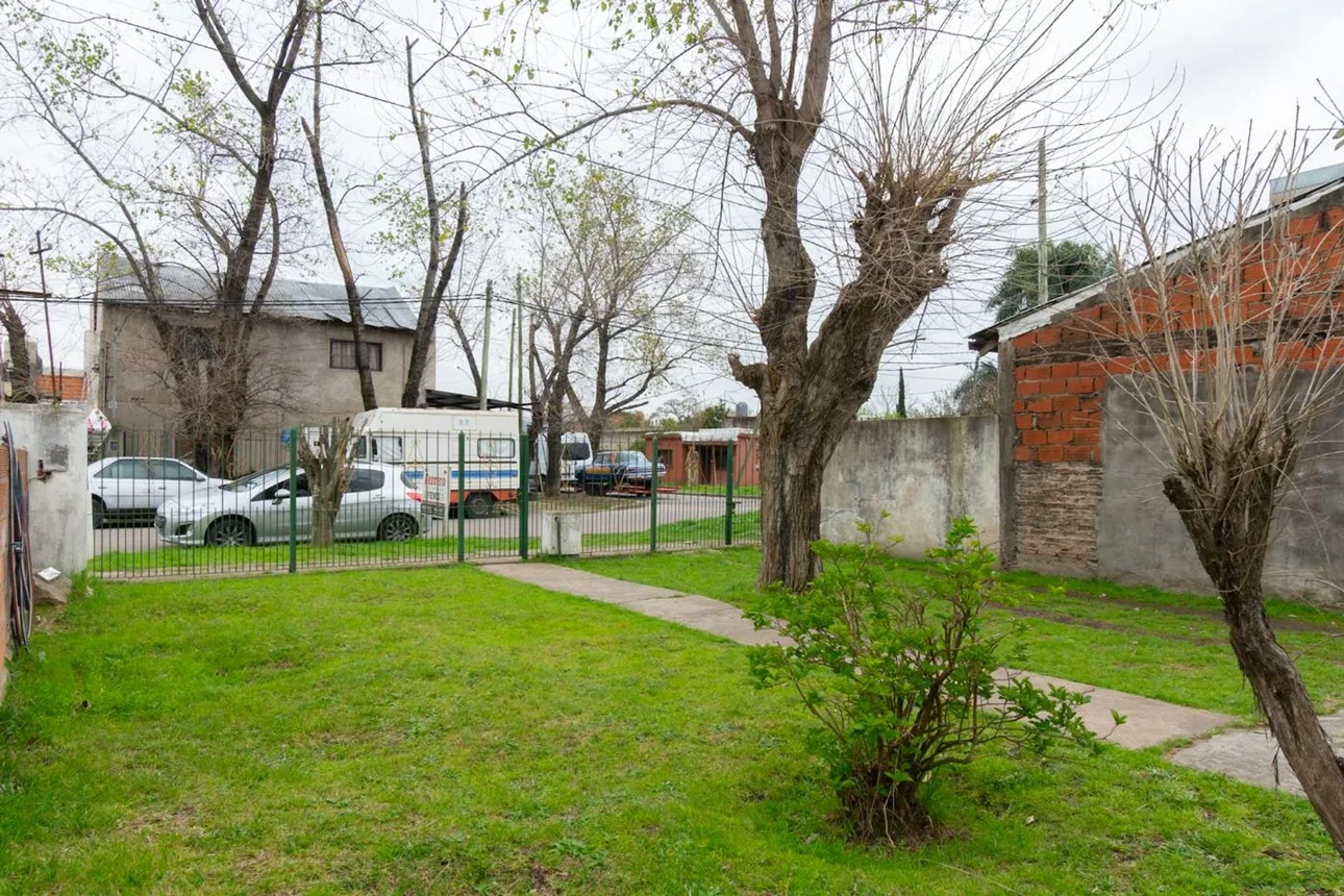 Casa de 3 ambientes en venta en Castelar, Bynnon 3900, foto 5