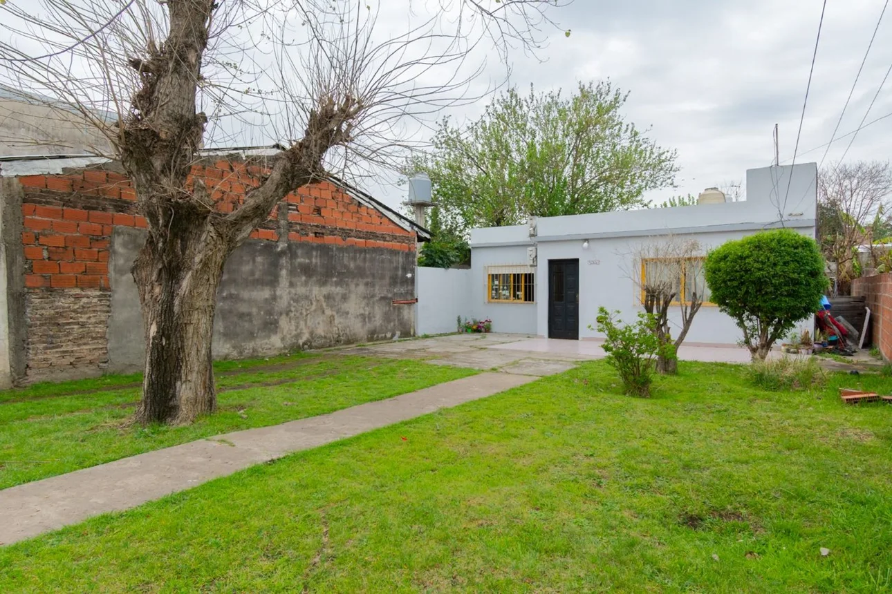 Casa de 3 ambientes en venta en Castelar, Bynnon 3900, foto 4