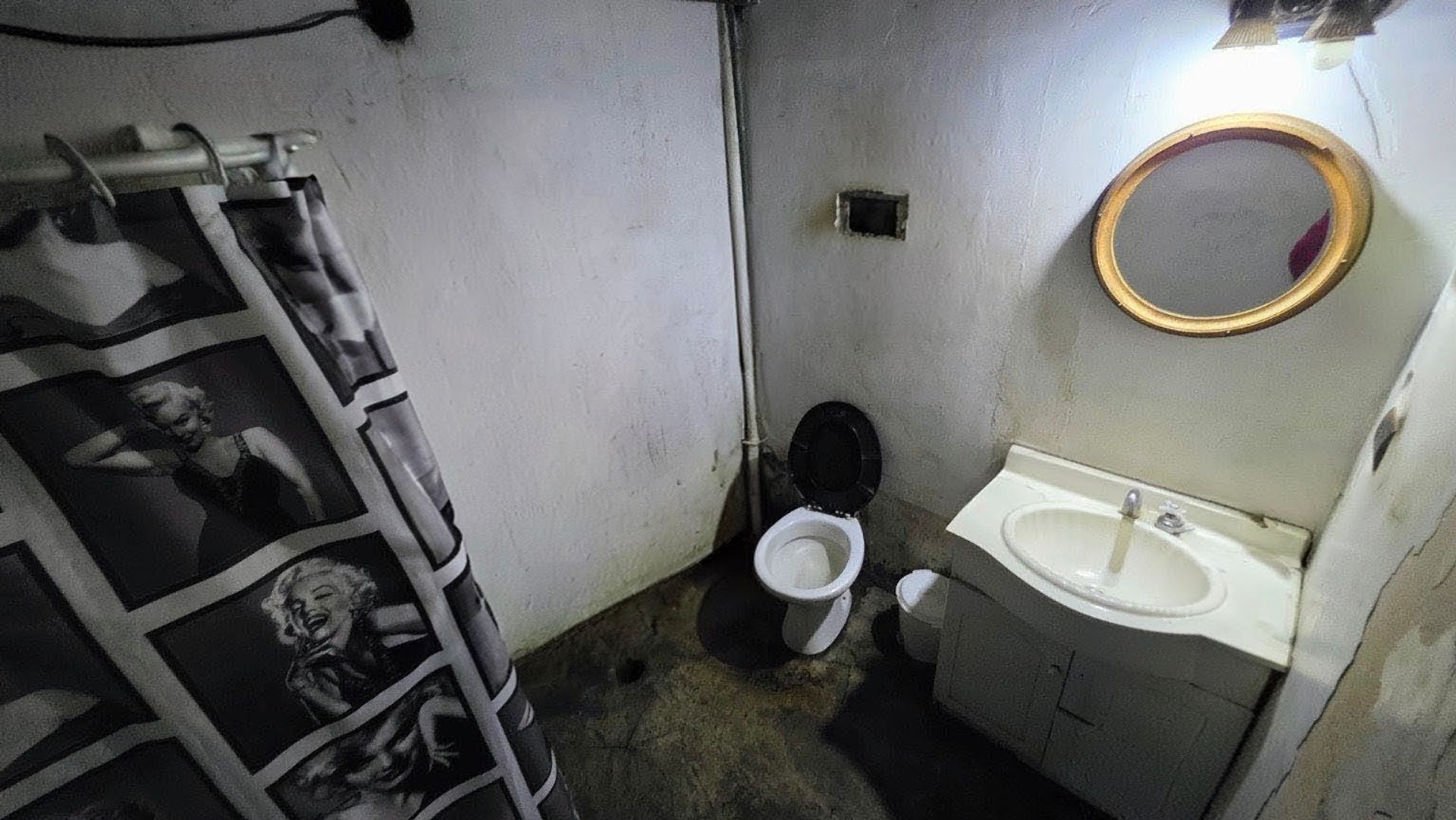Foto 7 — LOCAL EN VENTA EN MONTE GRANDE CON CASA 2AMB