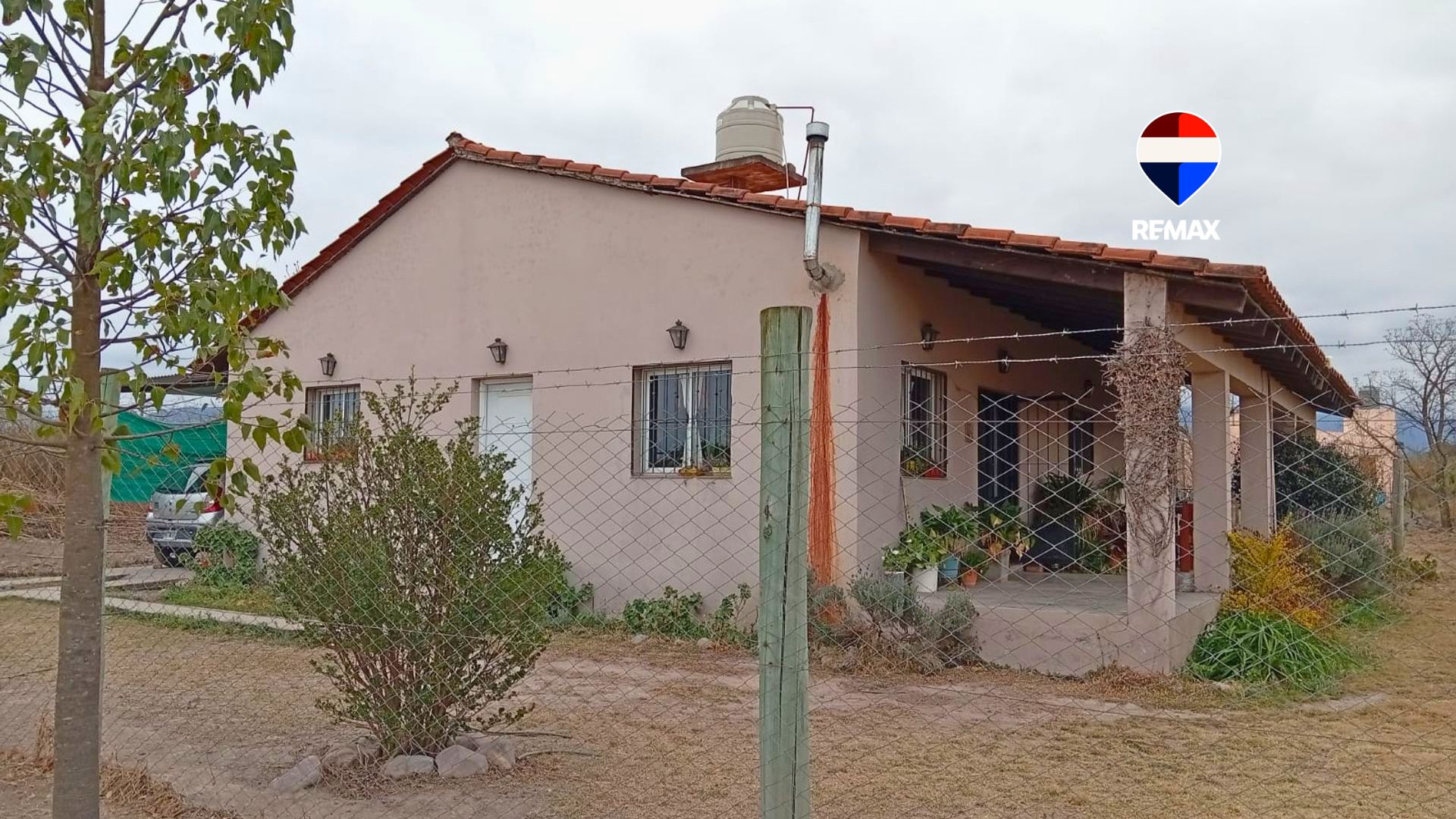 CASA EN VENTA 3 DORM ZONA SAN LUIS - foto 1