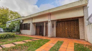 VENTA CASA 2 DORMITORIOS MÁS MONOAMBIENTE BUCEO