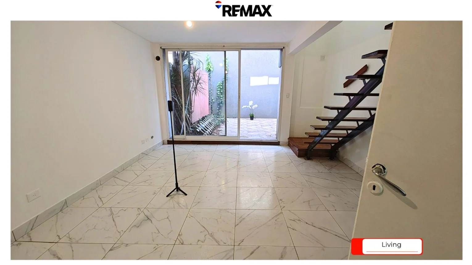 Dúplex de 3 ambientes en venta en Banfield, General Carlos María de Alvear 1800, foto 2