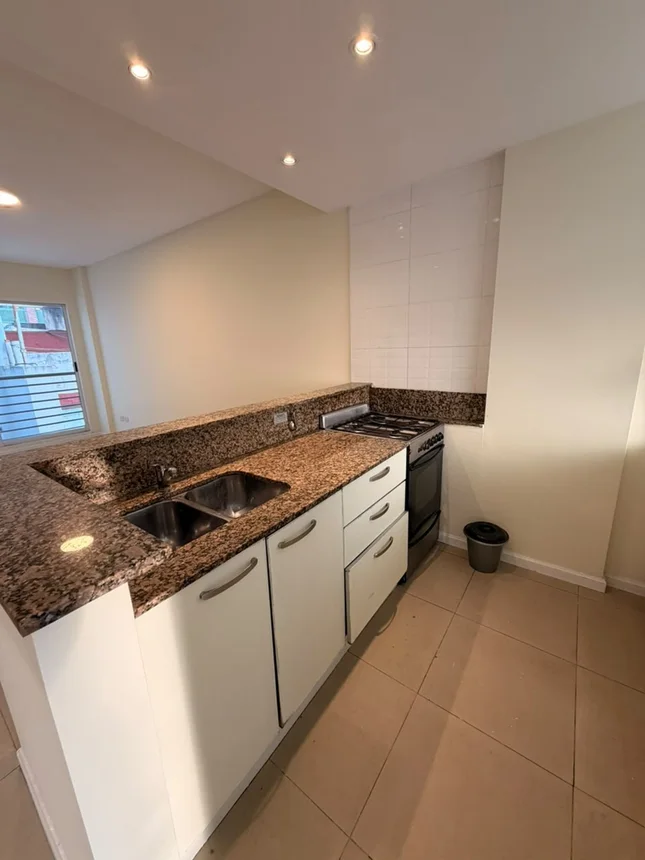 Departamento en venta en Parque Chacabuco, Avenida la Plata 1500, foto 5