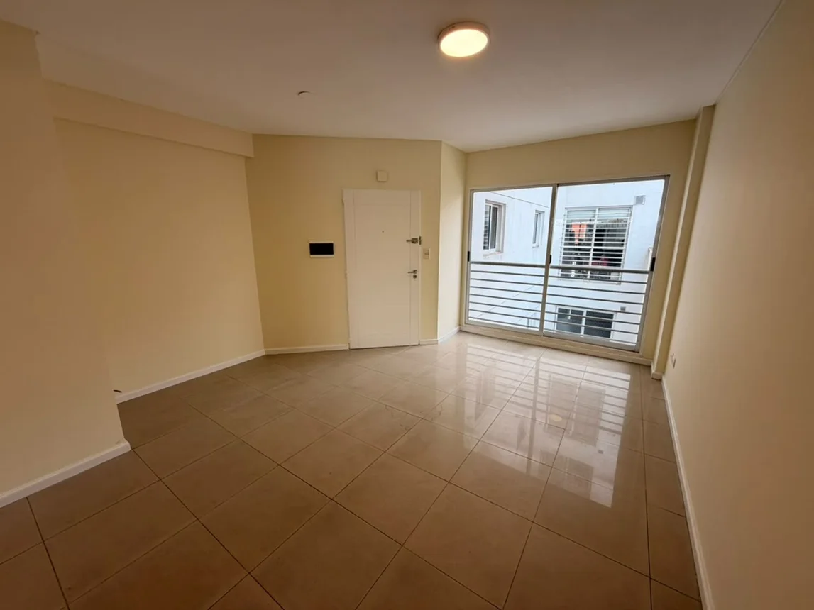 Departamento en venta en Parque Chacabuco, Avenida la Plata 1500, foto 3