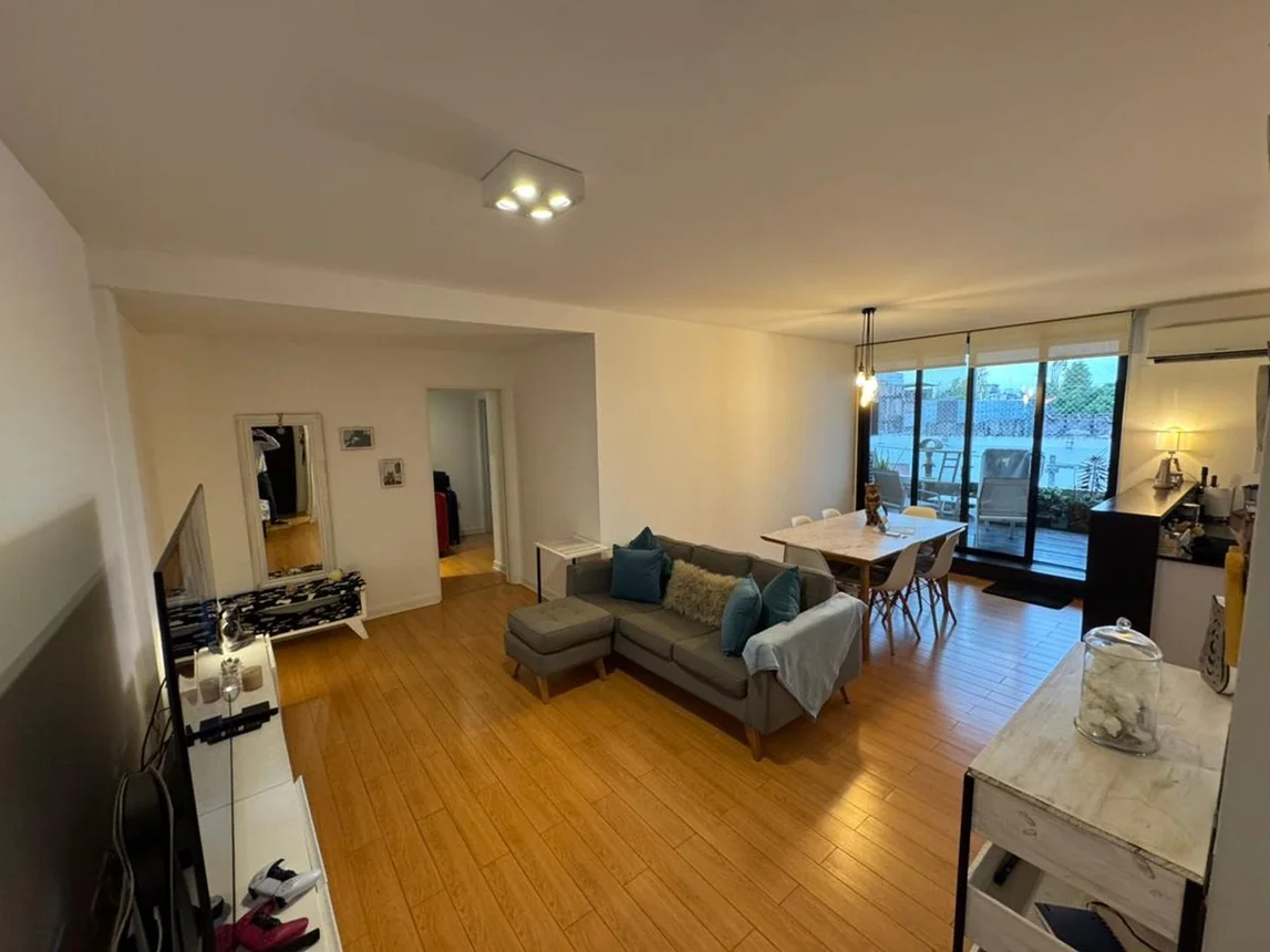 Departamento de 3 ambientes en venta en Martínez, Lima 1000