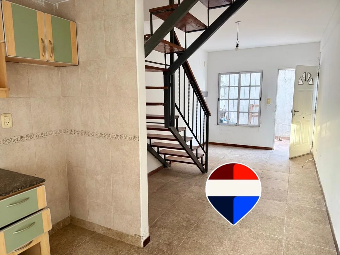 Casa dúplex de 2 ambientes en venta en Ramos Mejía, Argentina 600, foto 2