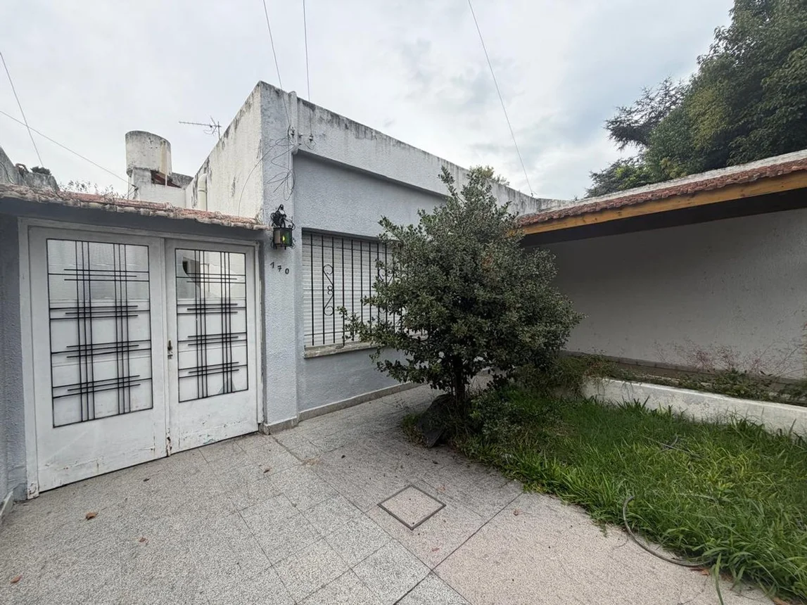 Casa de 3 ambientes en venta en Temperley, Humberto Primero 100, foto 3