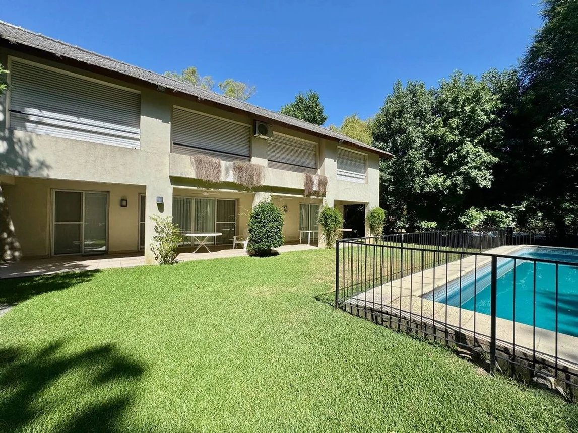 Casa en venta en Del Viso, foto 2